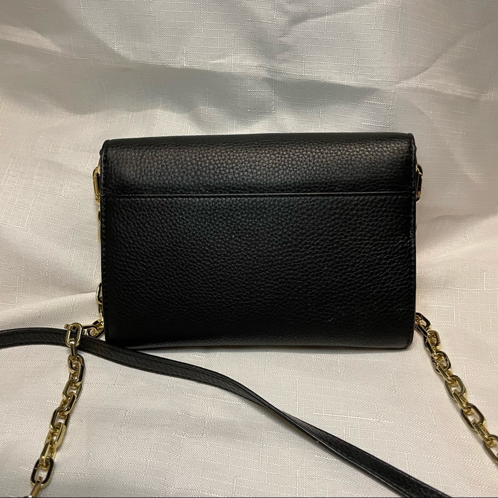 Tory Burch Pebbled Leather crossbody flap wallet - Picture 5 of 5